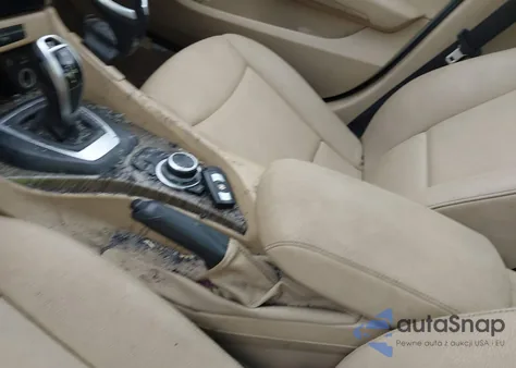 2014 BMW X1 xDrive28I z USA, uszkodzony, nr VIN WBAVL1C57EVY15586